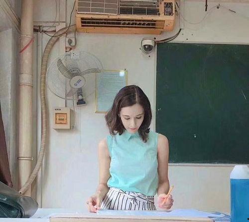 网红爆料偷拍在线吃瓜,在线吃瓜群众遭遇隐私危机